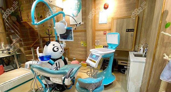 牙贝爱云里口腔诊所诊室