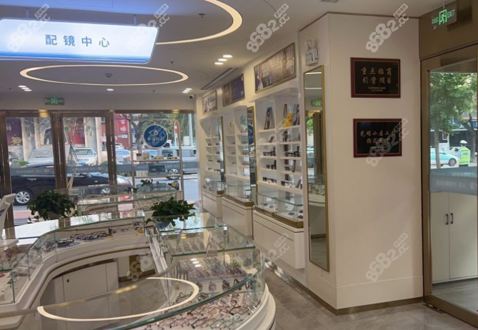 大连华厦眼科医院近视眼手术价格