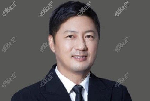 台州艺星整形医院医生简介万连壮