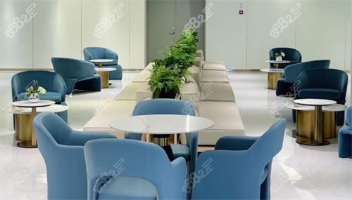 昆明有华厦眼科医院会诊室