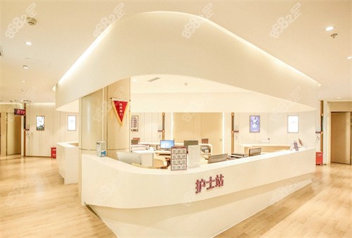 重庆华美李超做耳再造手术好不好