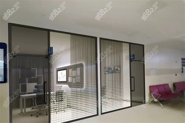 宜兴鼎植口腔科候诊区