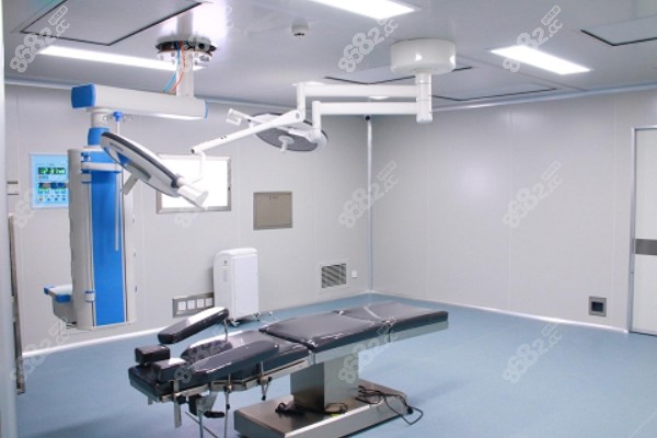 昆山嘉慶口腔醫(yī)院手術(shù)室