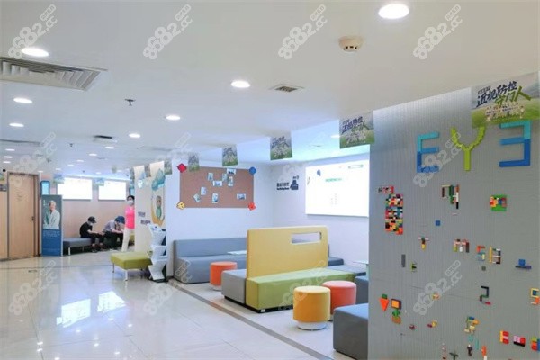 北京爱尔眼科医院游戏区