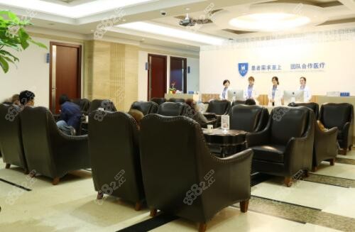 倪锋医生是的医生吗