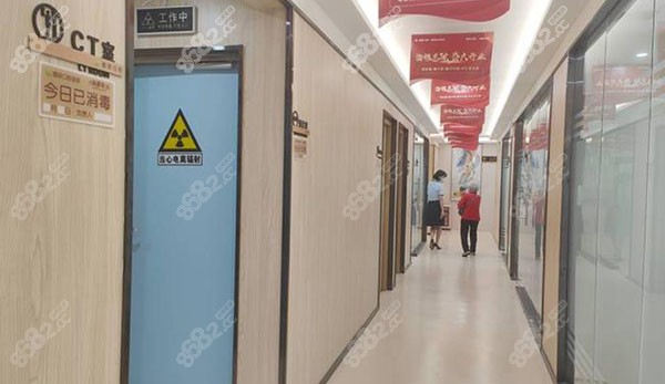 广州德祥口腔门诊部走廊