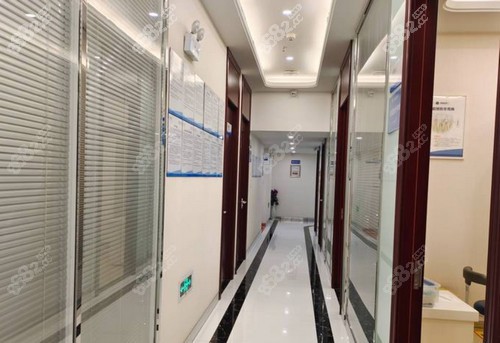 昆明拜博口腔(度假区店)走廊