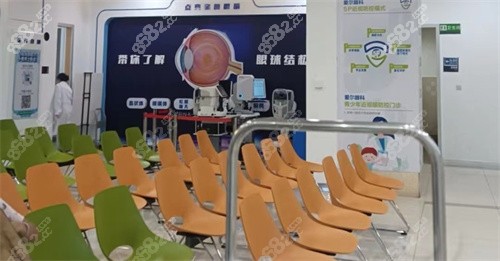 佛山爱尔眼科医院等候室