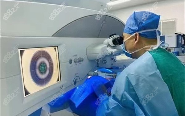 做近视手术的基础条件