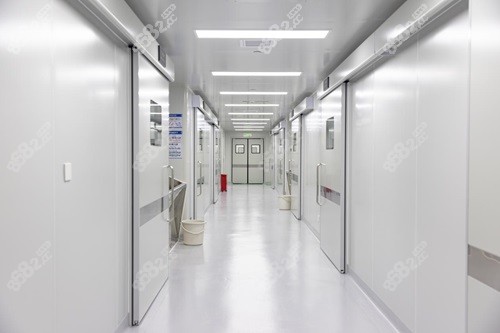深圳八大处医疗美容医院走廊