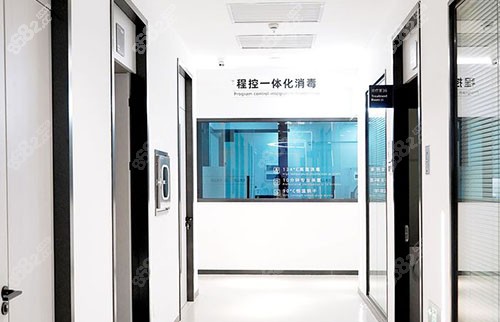 上海鼎植口腔走廊环境实拍图