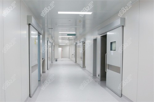 重庆松山整形医院手术走廊.jpg