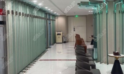 成都藝星整形醫(yī)院休息區(qū)示意圖