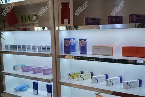 深圳红仕医疗美容产品展示柜