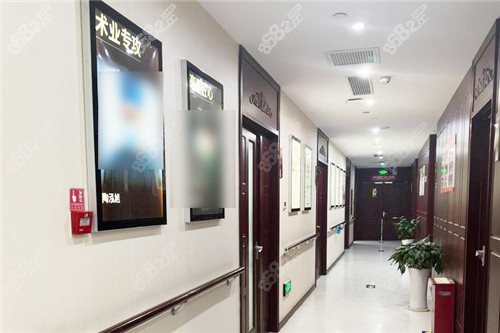 北京华韩医疗美容医院走廊环境