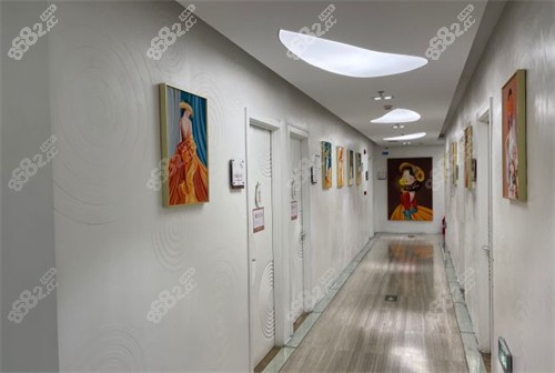 北京圣嘉新医疗美容走廊环境图