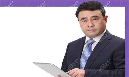 李<!--<i data=20240705-sp></i>-->医生形象照