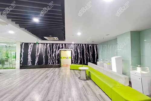 重庆好儿瞳青少年实力健康中心院内