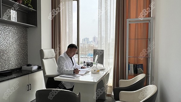 郑州圣熙格兰医疗整形医院医生名单