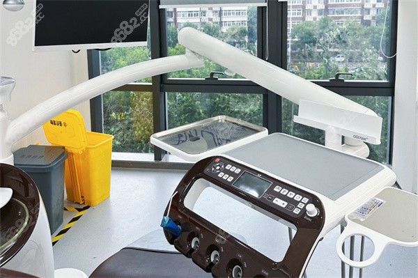 天津中牙口腔医院种植牙设备