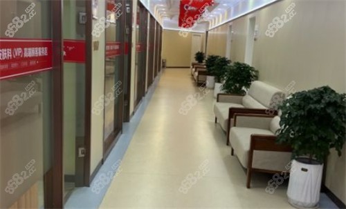临沂瑞丽整形等候区环境图