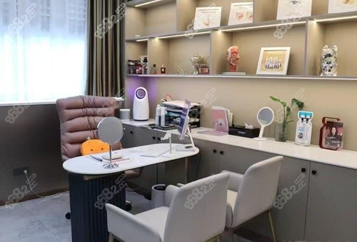 张晋宝去眼袋在上海健丽医院