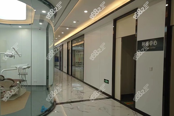 平南矫健口腔种植牙收费价目表
