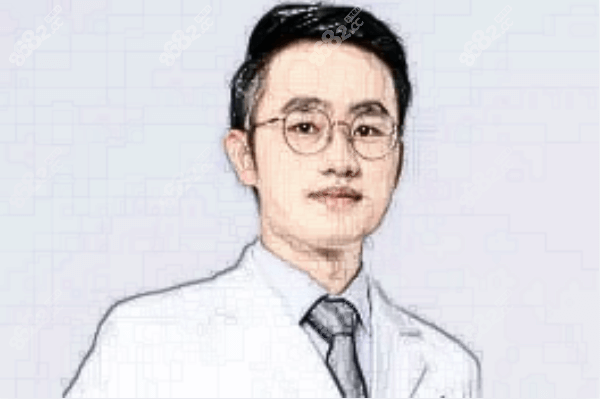 游遠(yuǎn)榕醫(yī)生是誰？清華博士背景+10年臨床經(jīng)驗(yàn)
