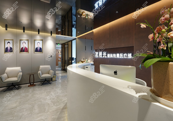 北京茗视光眼科周跃华做全飞秒近视手术价格贵吗