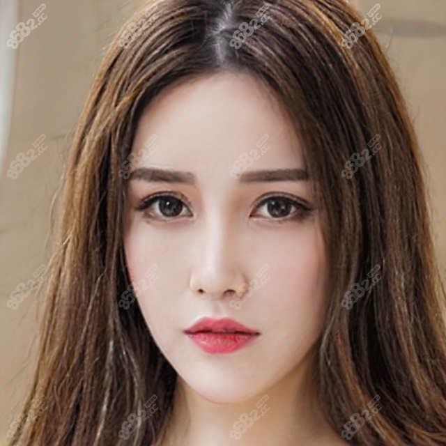 汇总成都有名的隆胸医生，看看这些医生的隆胸技术如何！