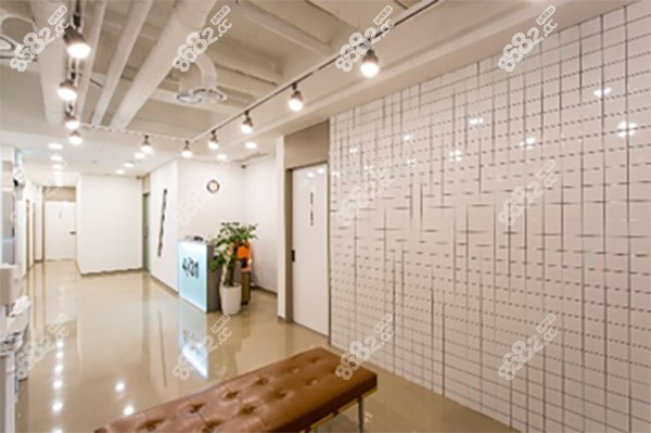 韩国4月31日整形医院休息区