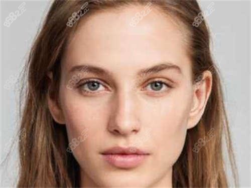 杭州临安口腔医院价格表:种植牙3999/牙齿矫正8000