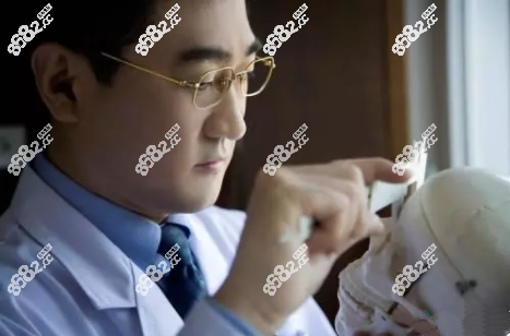 李沁奕