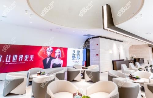 邓晟华抽脂怎么样