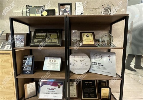 李奎昊院長(zhǎng)簡(jiǎn)介