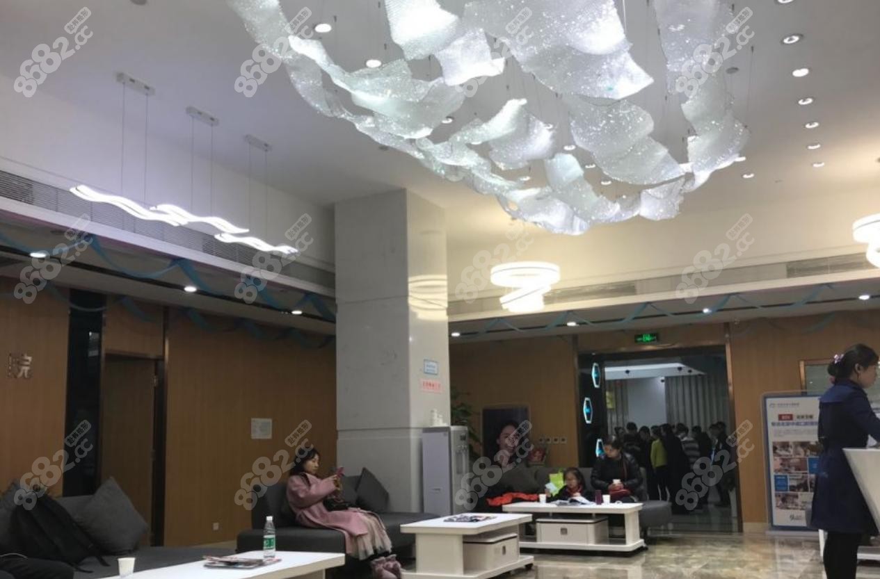 五道口中诺口腔医院是海淀区种植牙 top3 医院