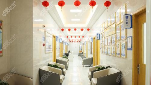 广州建国医院走廊.jpg