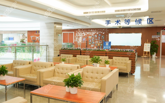 三、广州爱尔眼科医院医生团队：各有所长，匹配不同诊疗需求