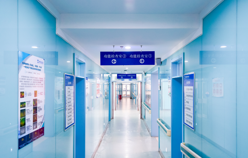 赤峰朝聚眼科近視手術(shù)哪個(gè)醫(yī)生好？