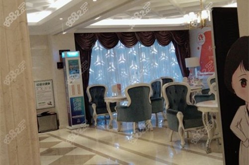 20251029322466.jpg 昆明夢想醫(yī)療美容大廳休息等待區(qū)環(huán)境.jpg