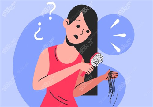 被脱发问题困扰的人图片 被脱发问题困扰的人图片