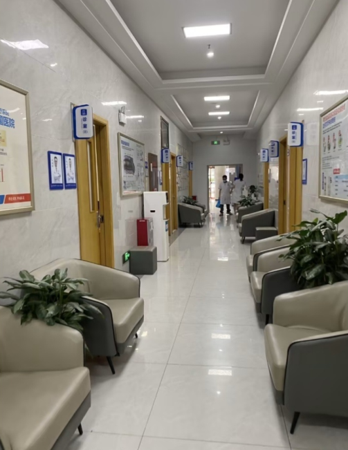 廣州建國(guó)男科醫(yī)院過(guò)道www.66ub.cn