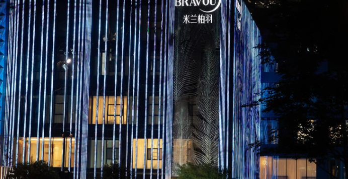 成都米蘭柏羽隆胸醫(yī)生推薦：魏家賓、張雪峰、謝凱英三位出名的醫(yī)生坐診，曼托假體3萬元起