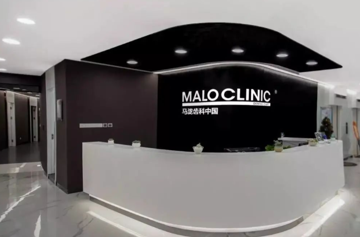 上海舌侧矫正口碑好的医生排名出炉！九院唐国华VS私立诊所金灿谁更值得选？