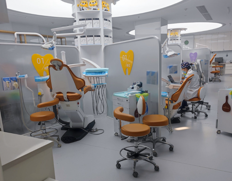 不拔牙矫正实例