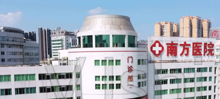 广州冯传波双眼皮预约要多久？提前至少一周或1 - 2个月之后都有可能