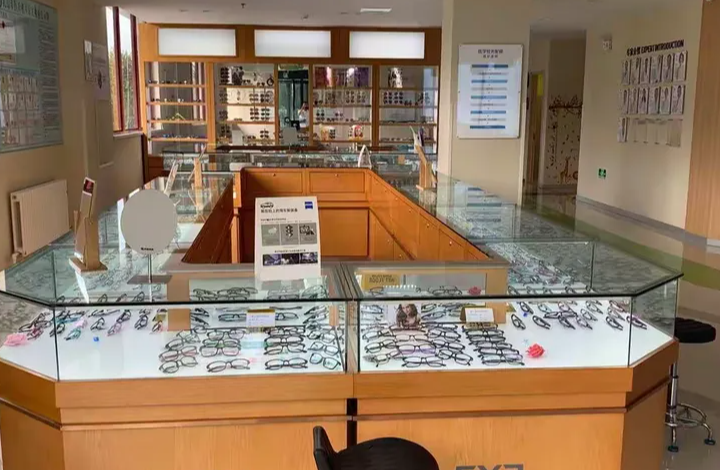 乳山爱尔眼科白内障手术价格