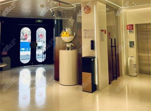 北京整齐娃娃口腔电梯口 北京整齐娃娃口腔电梯口