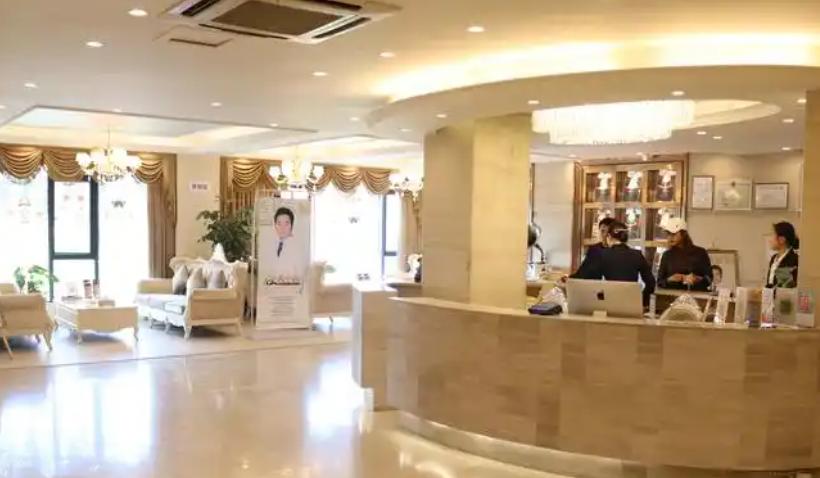 杭州瑞麗整形醫(yī)生實(shí)測(cè)反饋：何濤鼻修復(fù)、蹇洪隆胸的真實(shí)實(shí)例參考