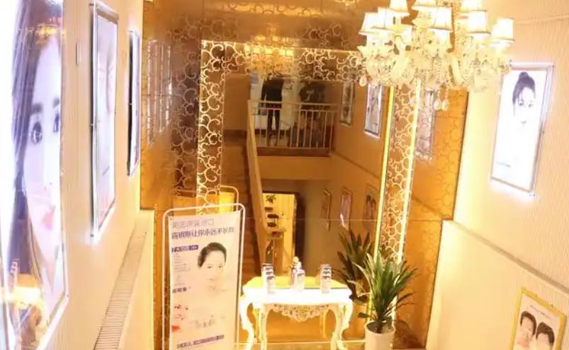 杭州瑞麗整形全項(xiàng)目醫(yī)生清單，玻尿酸/縮胸/輪廓等項(xiàng)目找對(duì)人